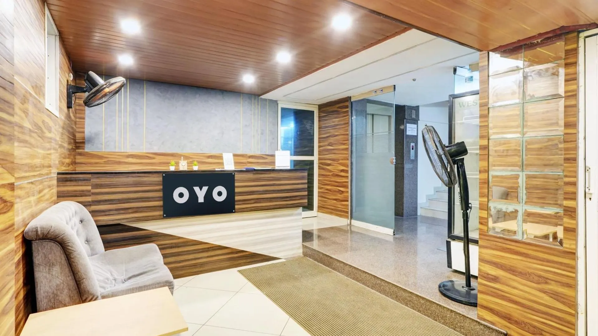 Hotel O Royal Suite Kochi