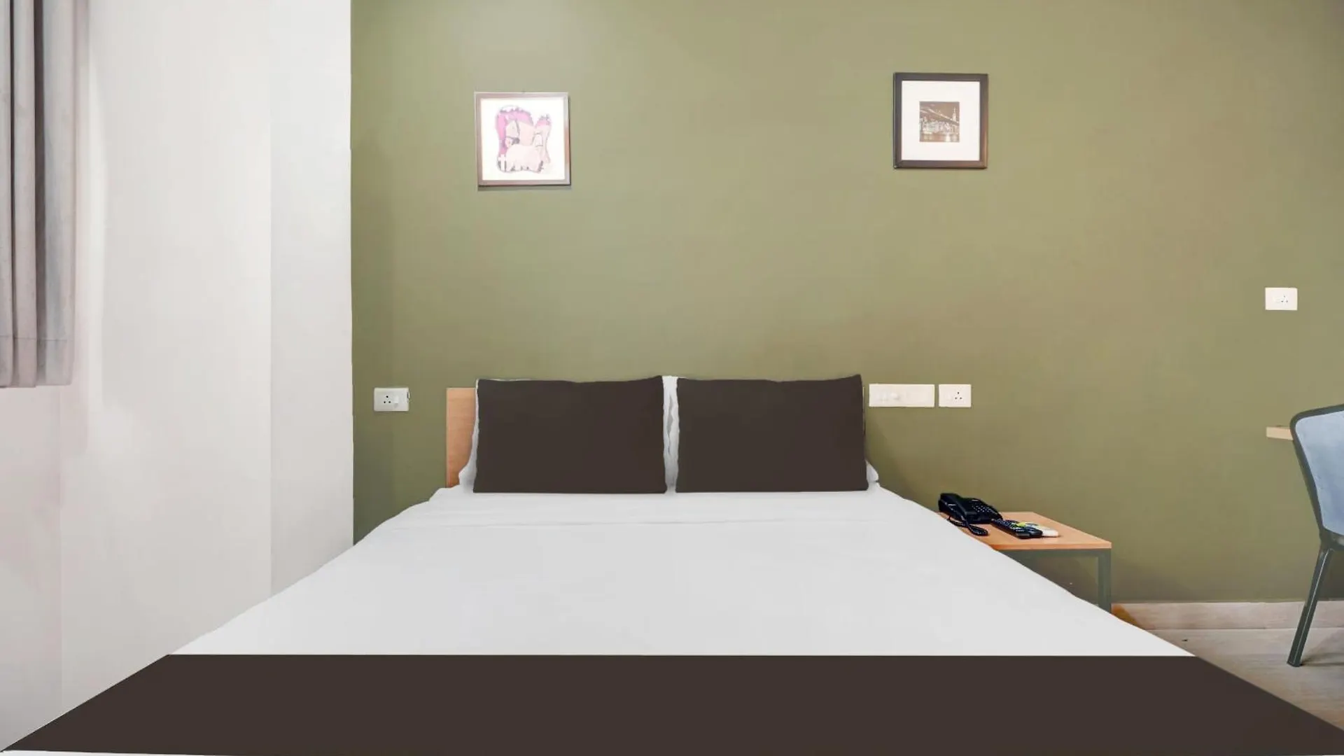 ***  Hotel O Royal Suite Kochi India