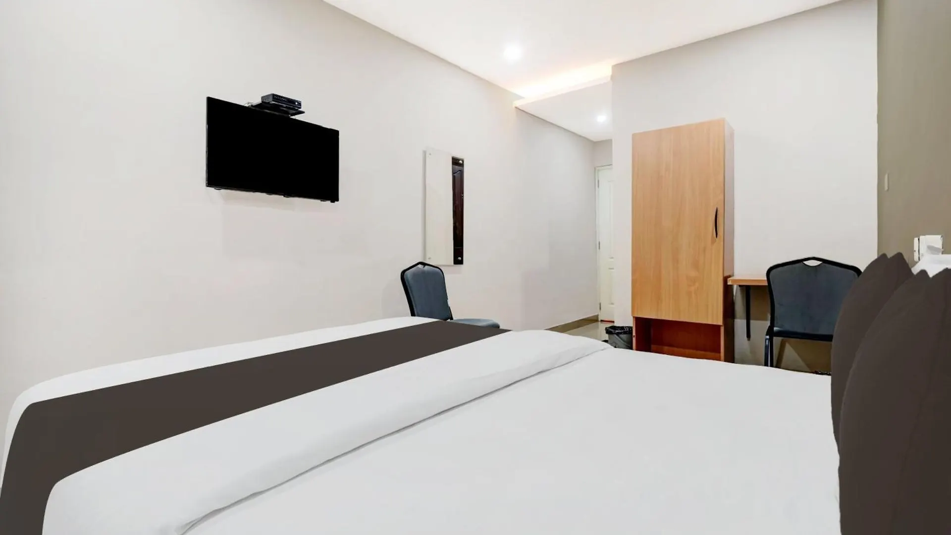 Hotel O Royal Suite Kochi India