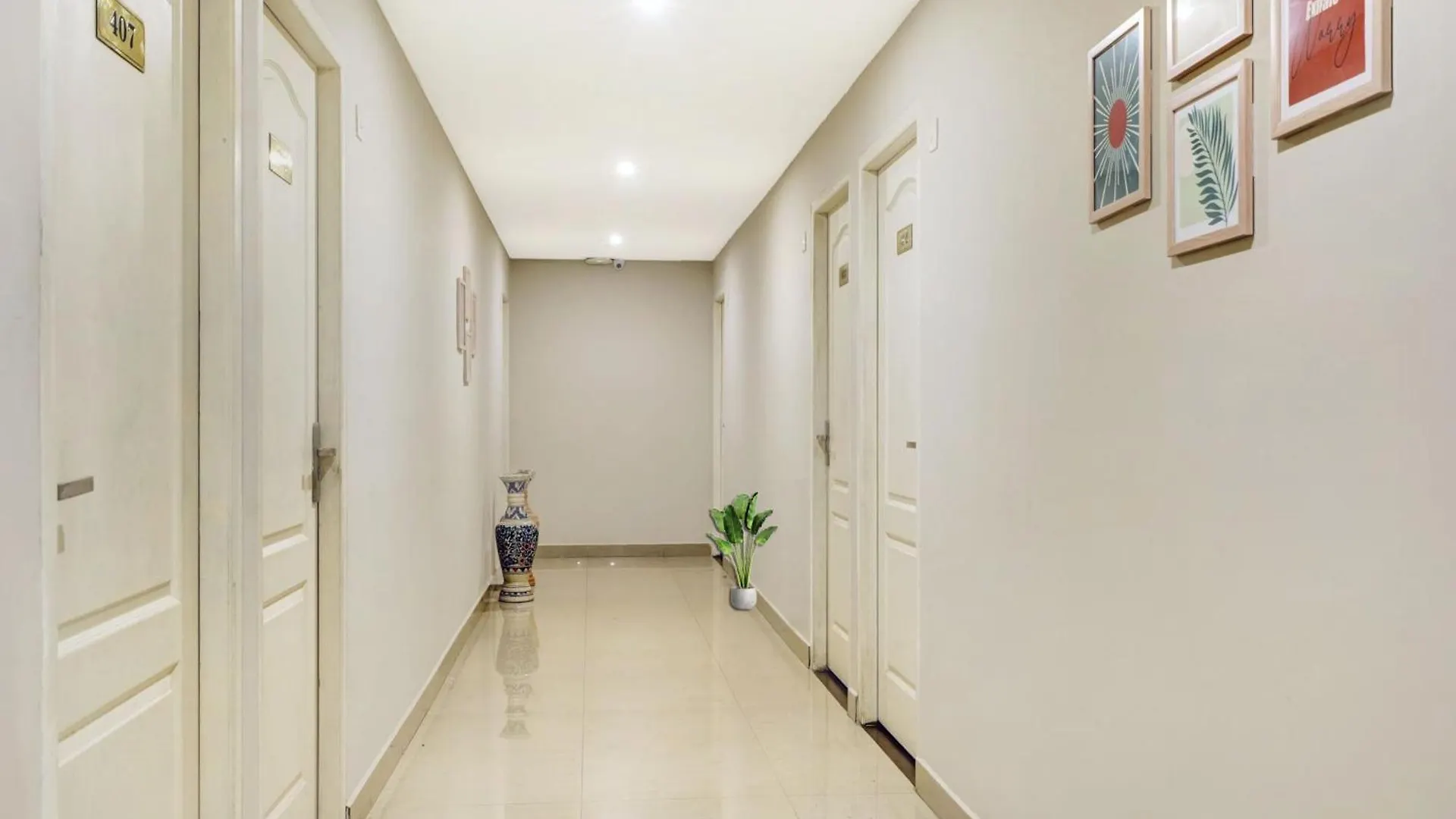 Hotel O Royal Suite Kochi