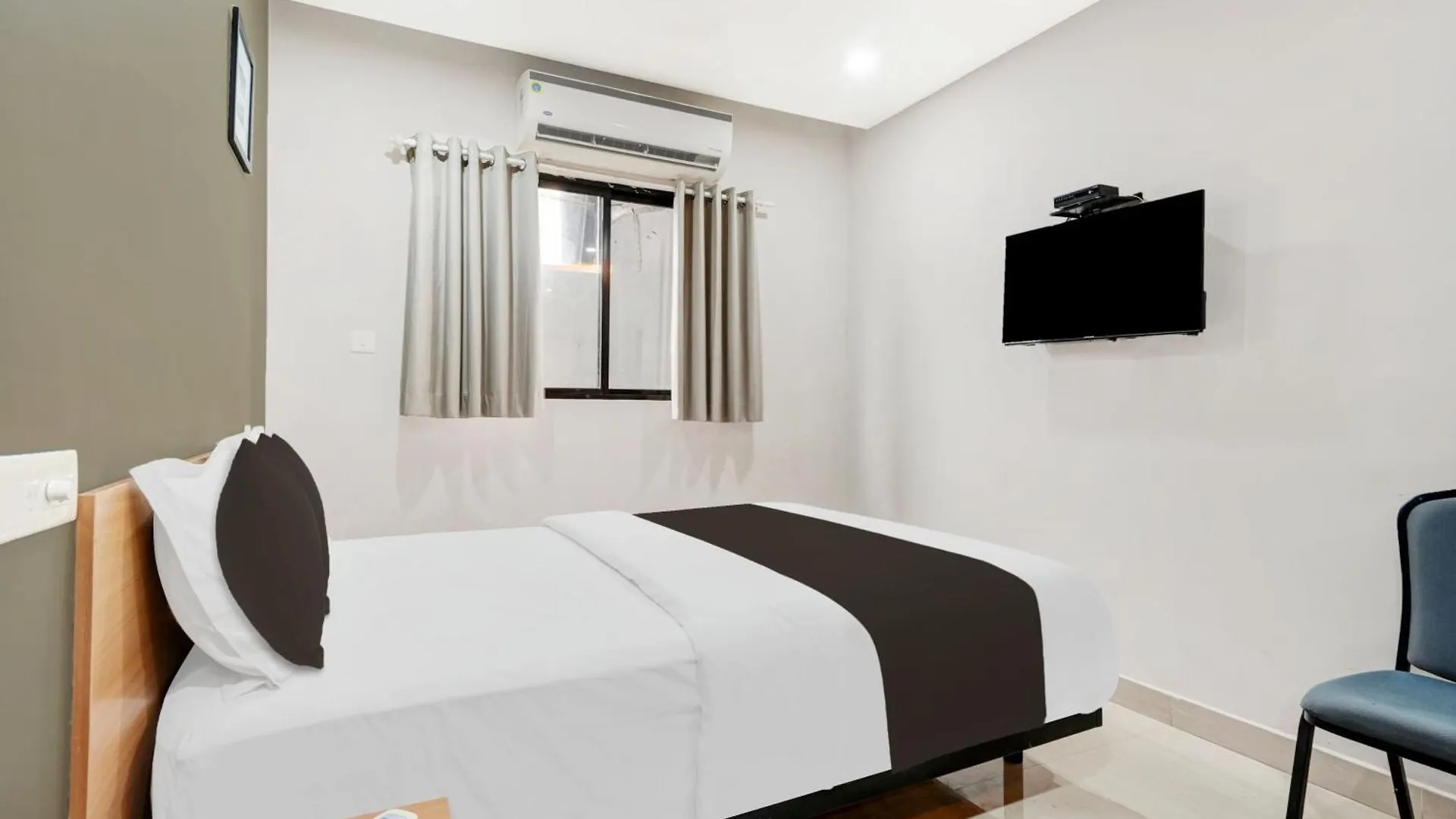 Hotel O Royal Suite Kochi